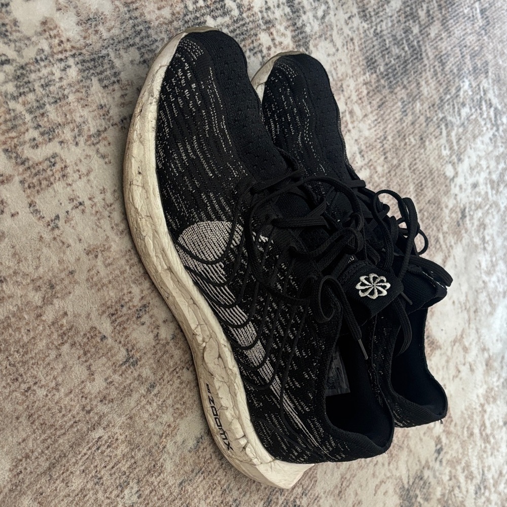 Nike Black and White Men’s Athletic Shoes